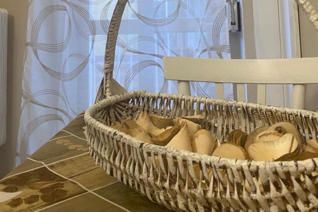 B&B Palazzo Veliero Al Castello Torre Maggiore Εξωτερικό φωτογραφία