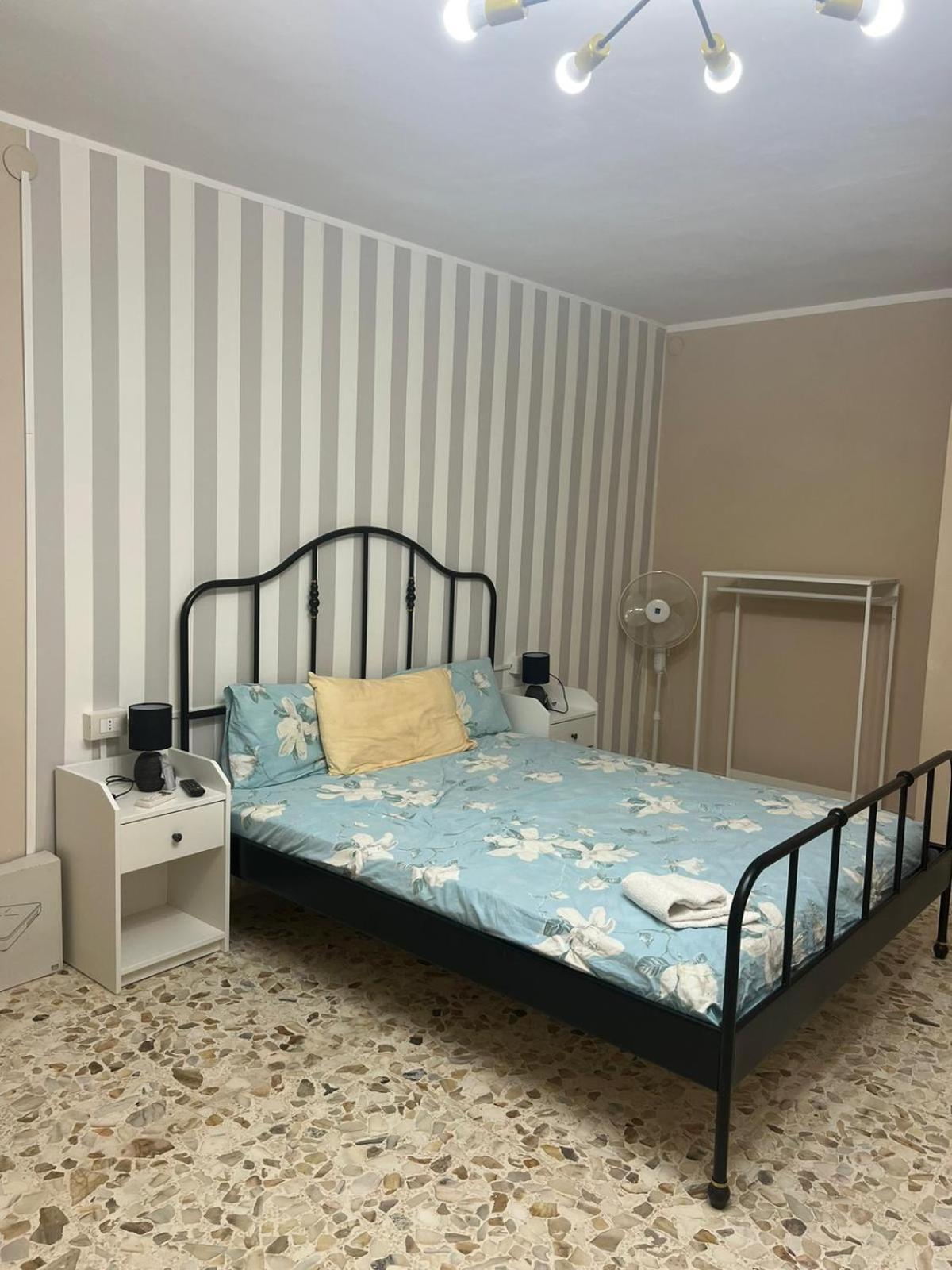 B&B Palazzo Veliero Al Castello Torre Maggiore Εξωτερικό φωτογραφία